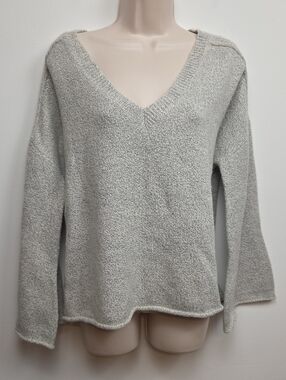 Ruby Moon Wool Gray V-Neck Oversized Warm Cozy Soft Sweater Winter Size Large